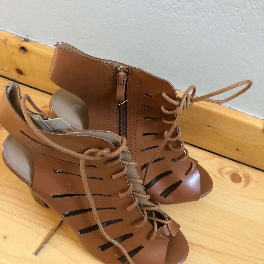 Cute Lace Bootie